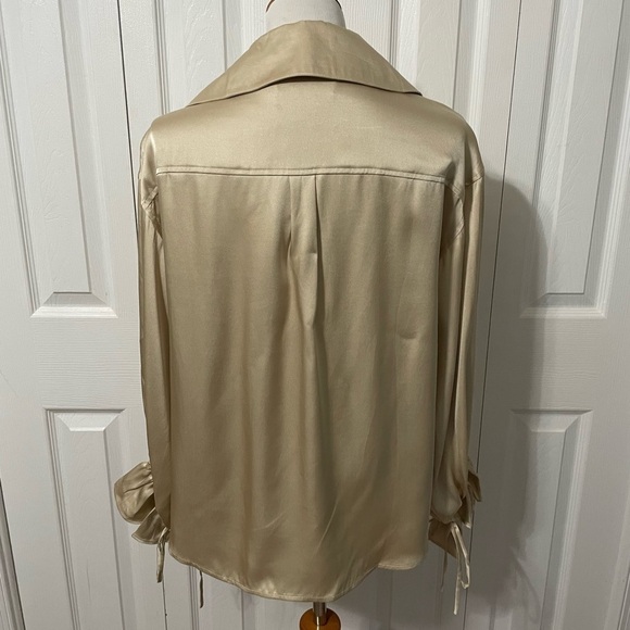 Vivienne Hu Women’s NWT Long Sleeve Gold Silk Style Large collar size 2 - Picture 7 of 16